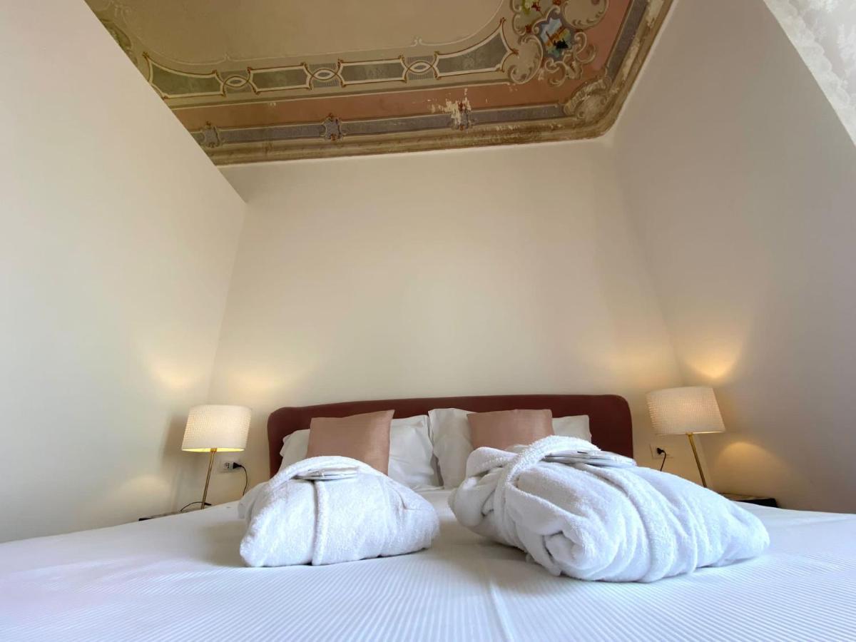 Trigona Garden Suite Noto Eksteriør billede