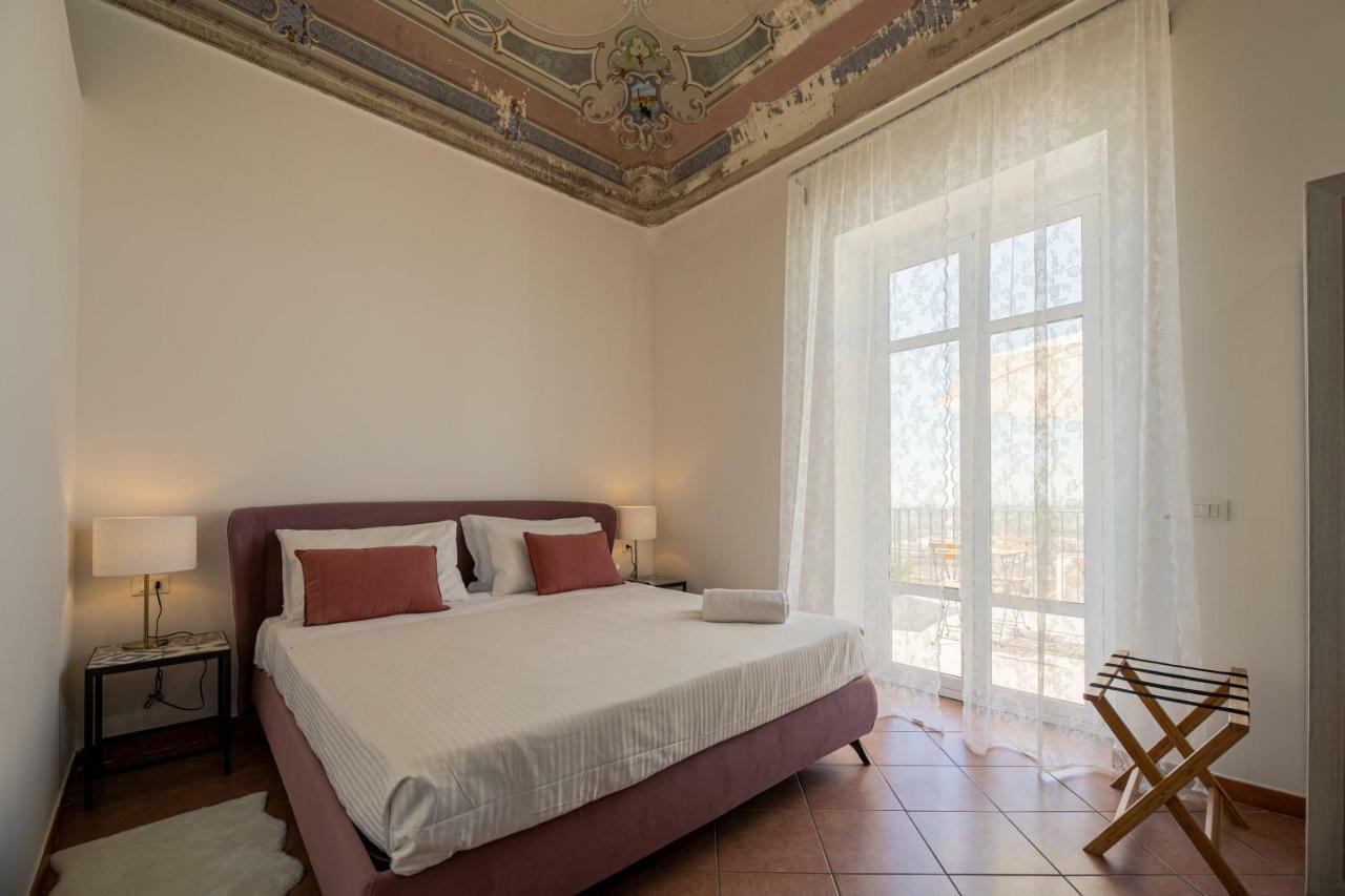Trigona Garden Suite Noto Eksteriør billede