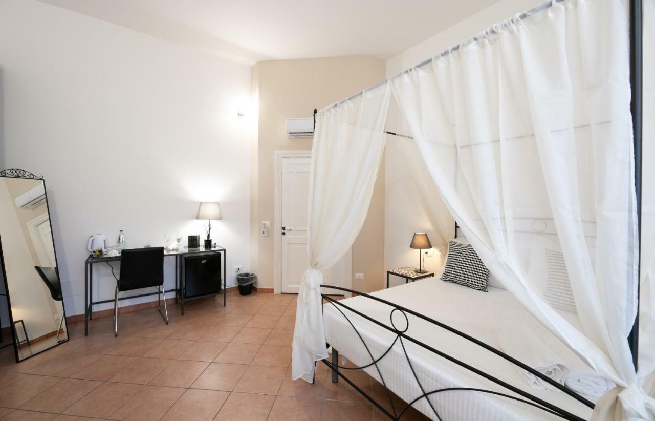 Trigona Garden Suite Noto Eksteriør billede