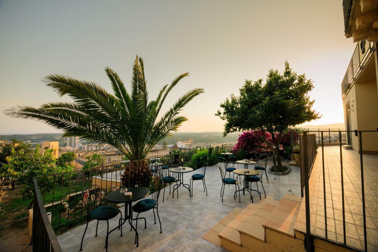 Trigona Garden Suite Noto Eksteriør billede